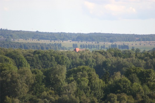 Schornstein Richtung Kirche Petschow 02